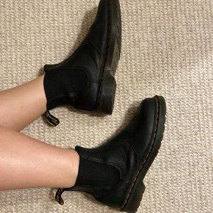 Dr. Marten Chelsea Boot